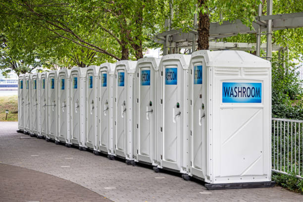 Best Portable restroom trailer rental  in Highland Heights, OH